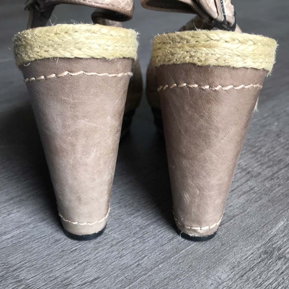Vince Camuto Estera Leather Snakeskin Print Slingback Wedge Sandals - Picture 11 of 14